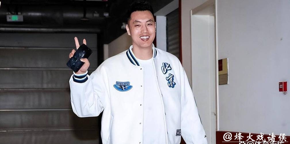 重磅消息:翟晓川小腿受伤,崔永熙与麦考尔即将复出,朱松玮意外伤退 重磅消息:翟晓川小腿受伤,崔永熙与麦考尔即将复出,朱松玮意外伤退